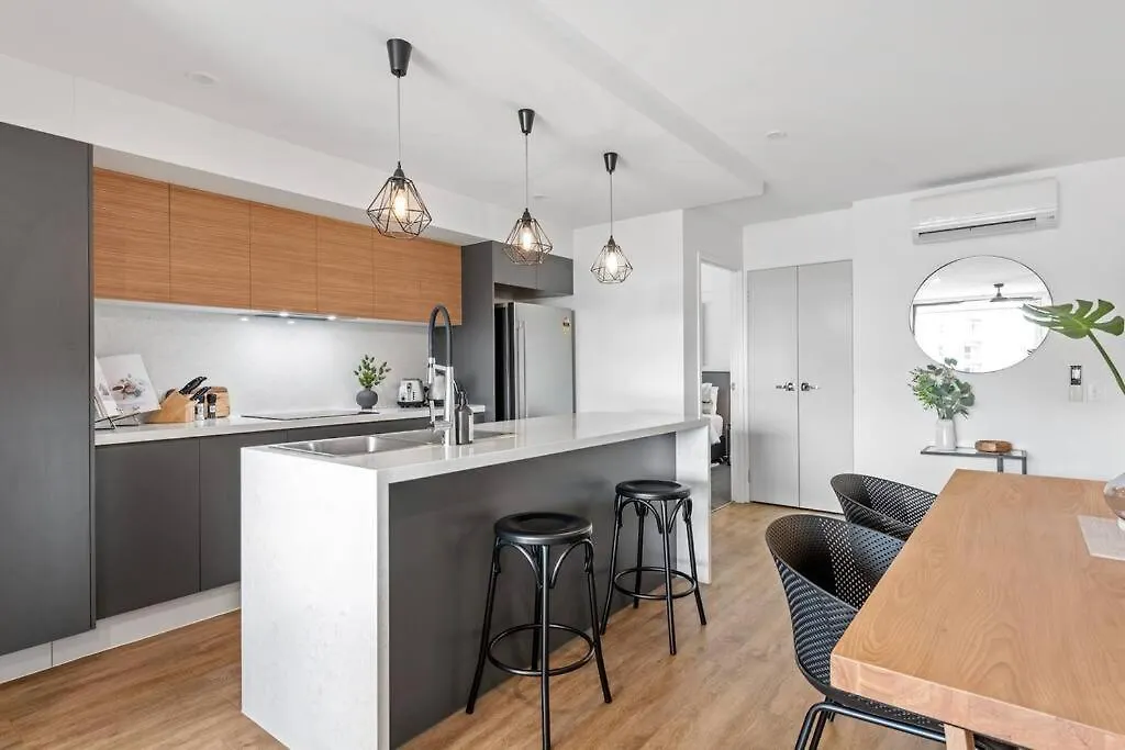 Stylish & Superb! 2Bed/2Bath/1Car~ Walk To Cbd Daire Brisbane